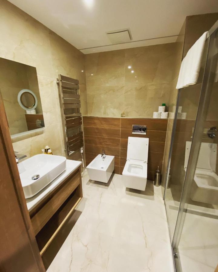 Luxapartmanbesenova Hotel Akvamarin المظهر الخارجي الصورة